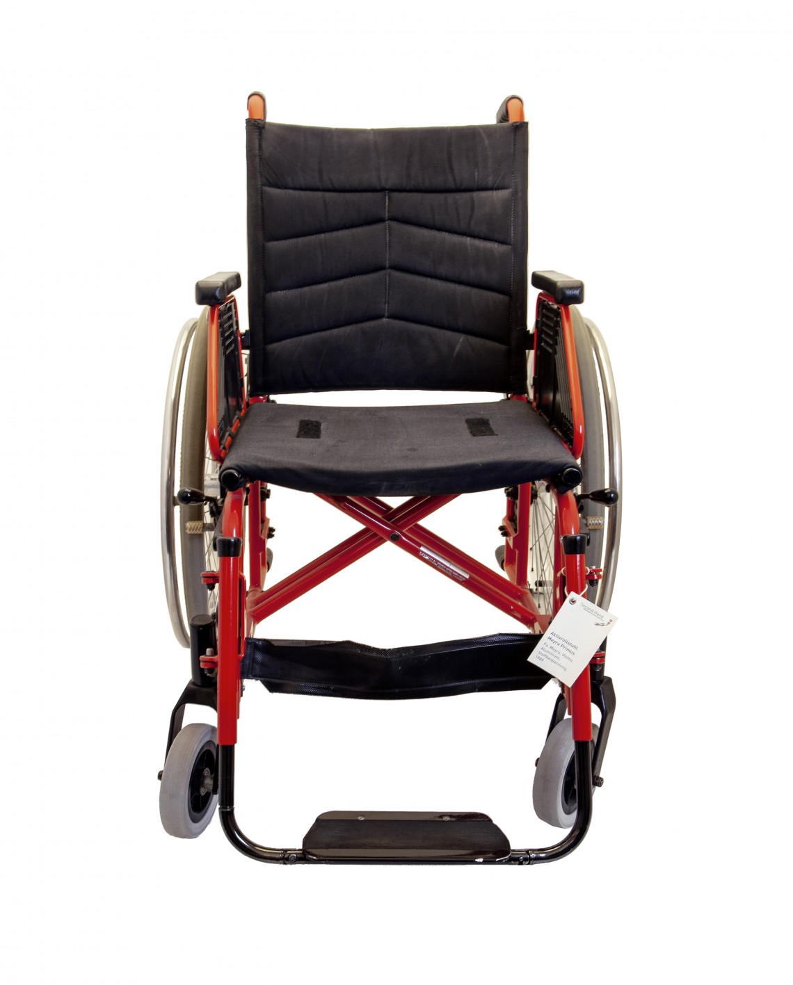 Typischer sogenannter Aktiv-Rollstuhl für Selbstfahrende aus den neunzehnhundertachtziger Jahren